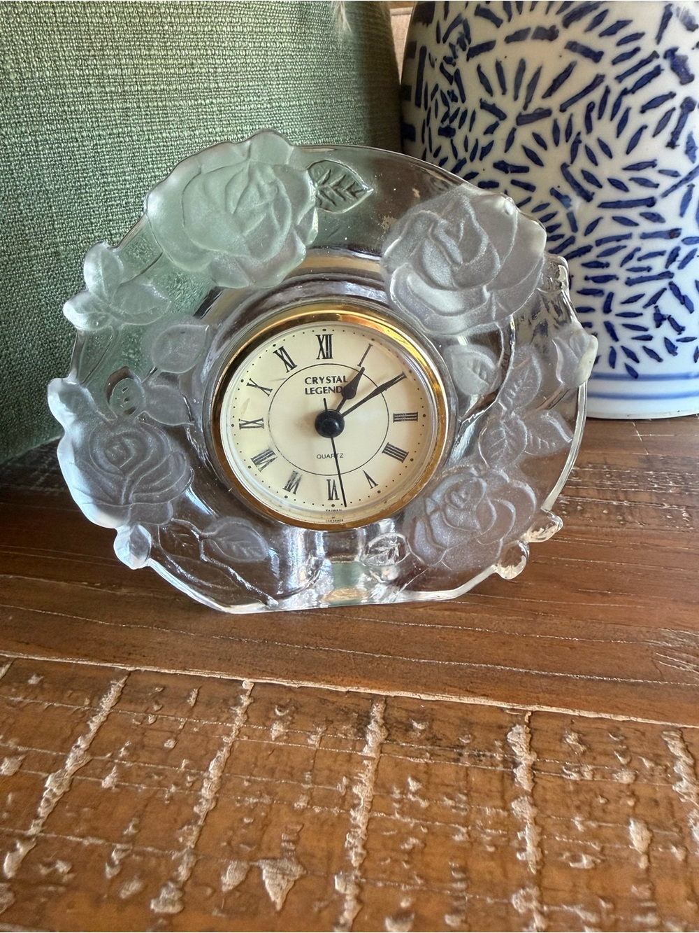 Vintage Godinger "Crystal Legends" Frosted Rose Quartz Clock- needs battery.
